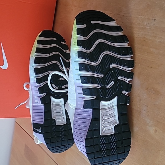 Nike Free Metcon 6 SE Training Shoes - Picture 9 of 10